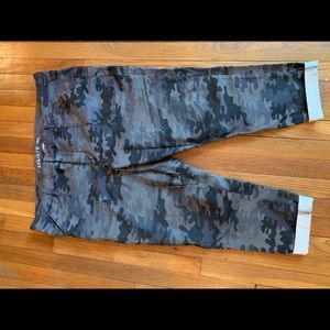 Camo Ava & Viv Jeggings
